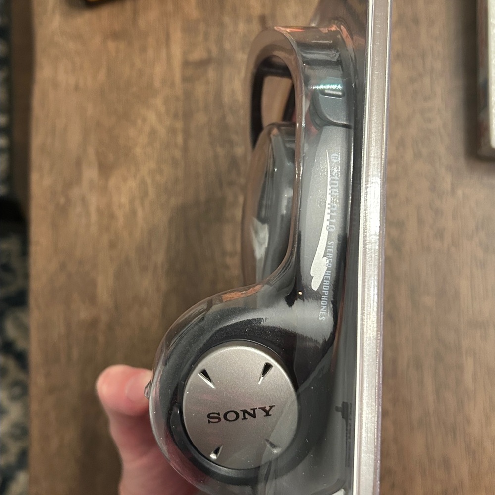 Sony MDR-RSPKG Combo value Pack MDR-A110LP Stereo Headphones and MDR-E828LP VTG - Picture 9 of 9